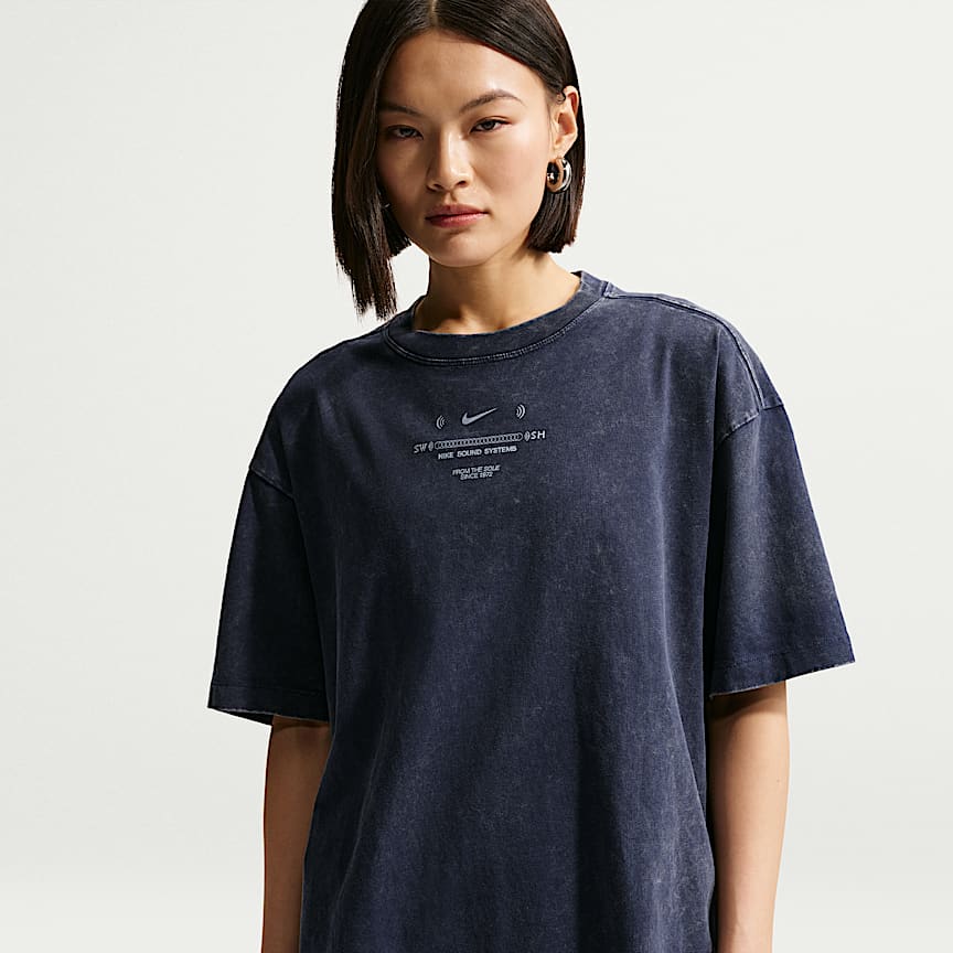Nike Sportswear Air Max Women's Oversized Short-Sleeved T-Shirt